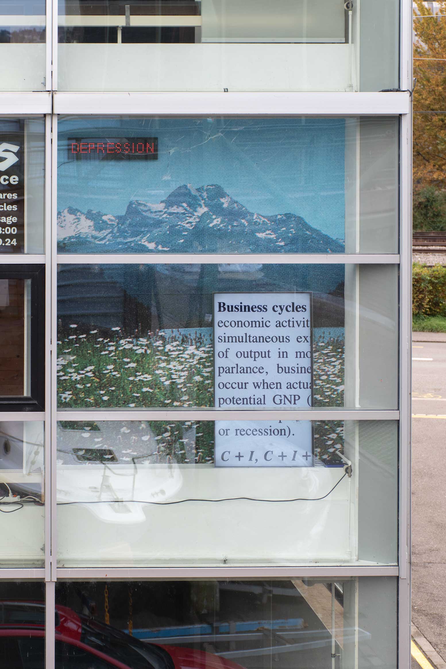 exhibition view at 345offspace