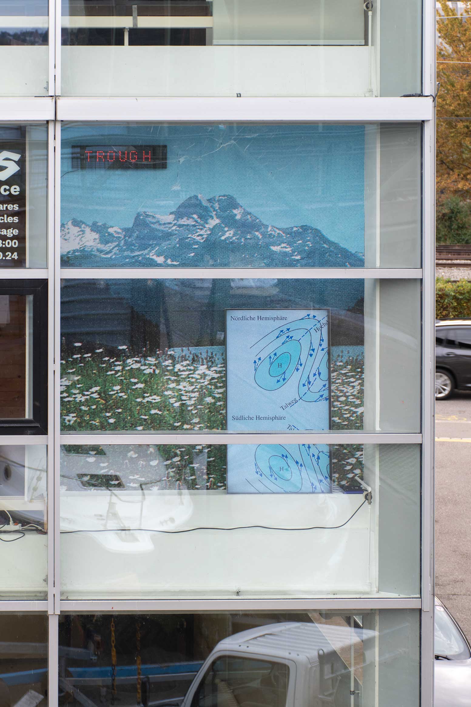 exhibition view at 345offspace